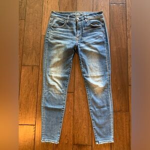 Women’s American Eagle Skinny Jeans